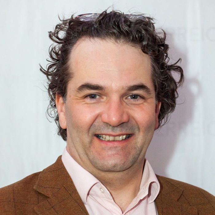 Dr. Stefan Radel Dr. Stefan Radel