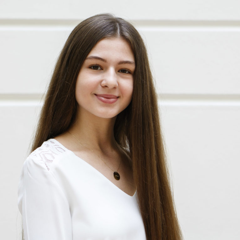 Alma Lufi