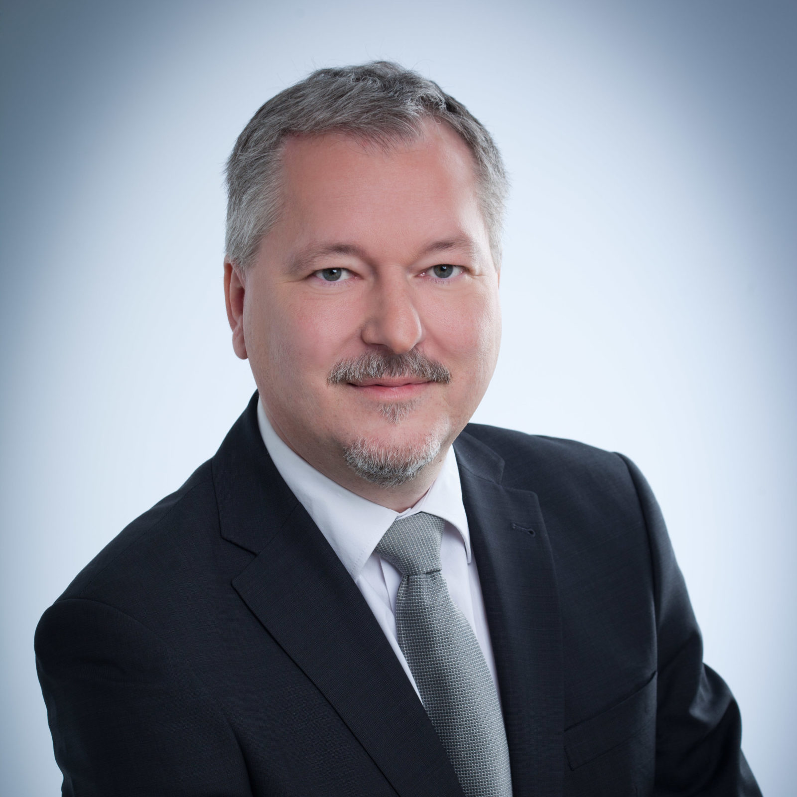 Robert Bauer Robert Bauer