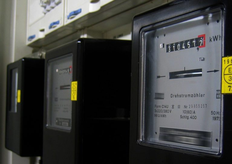 Betriebe fordern statt Bremse ein paradoxe Intervention am Strommarkt