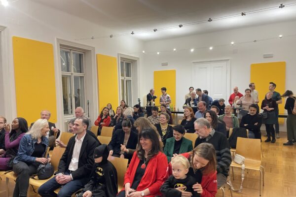 web 12minme februar copyright Ögv 94