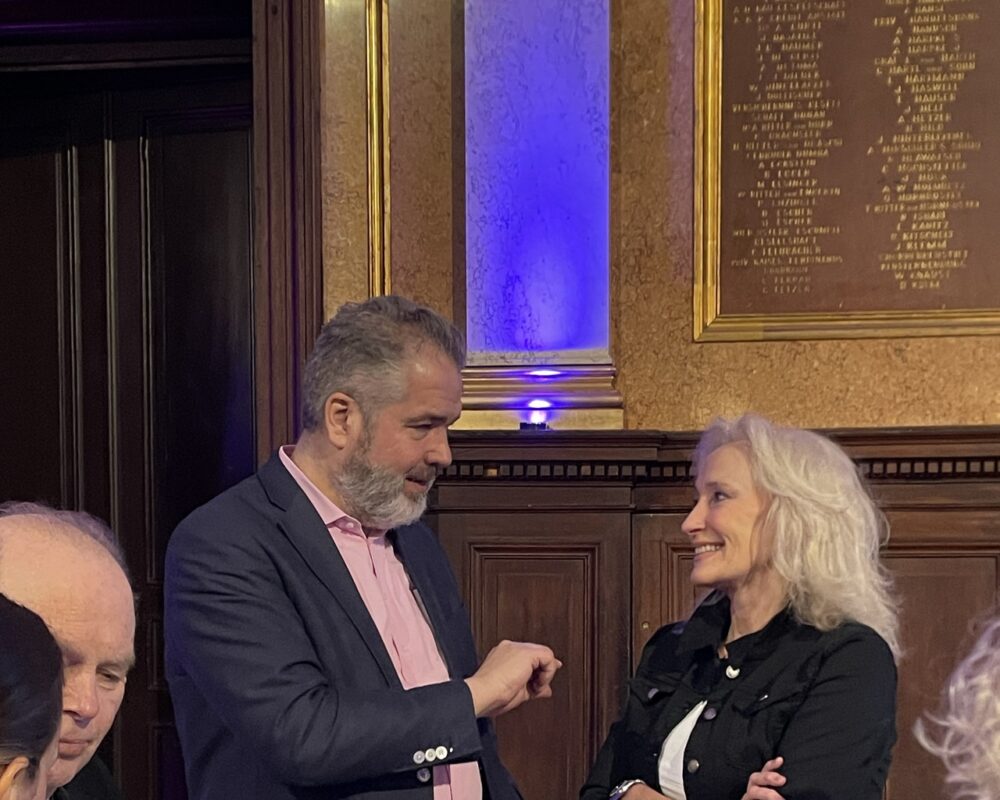 web gin n'tonic märz 2026 copyright Ögv 046