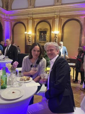 web gin n'tonic märz 2026 copyright Ögv 131